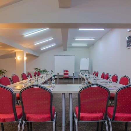 Rizzo Boutique Hotel Poiana Brasov Bagian luar foto