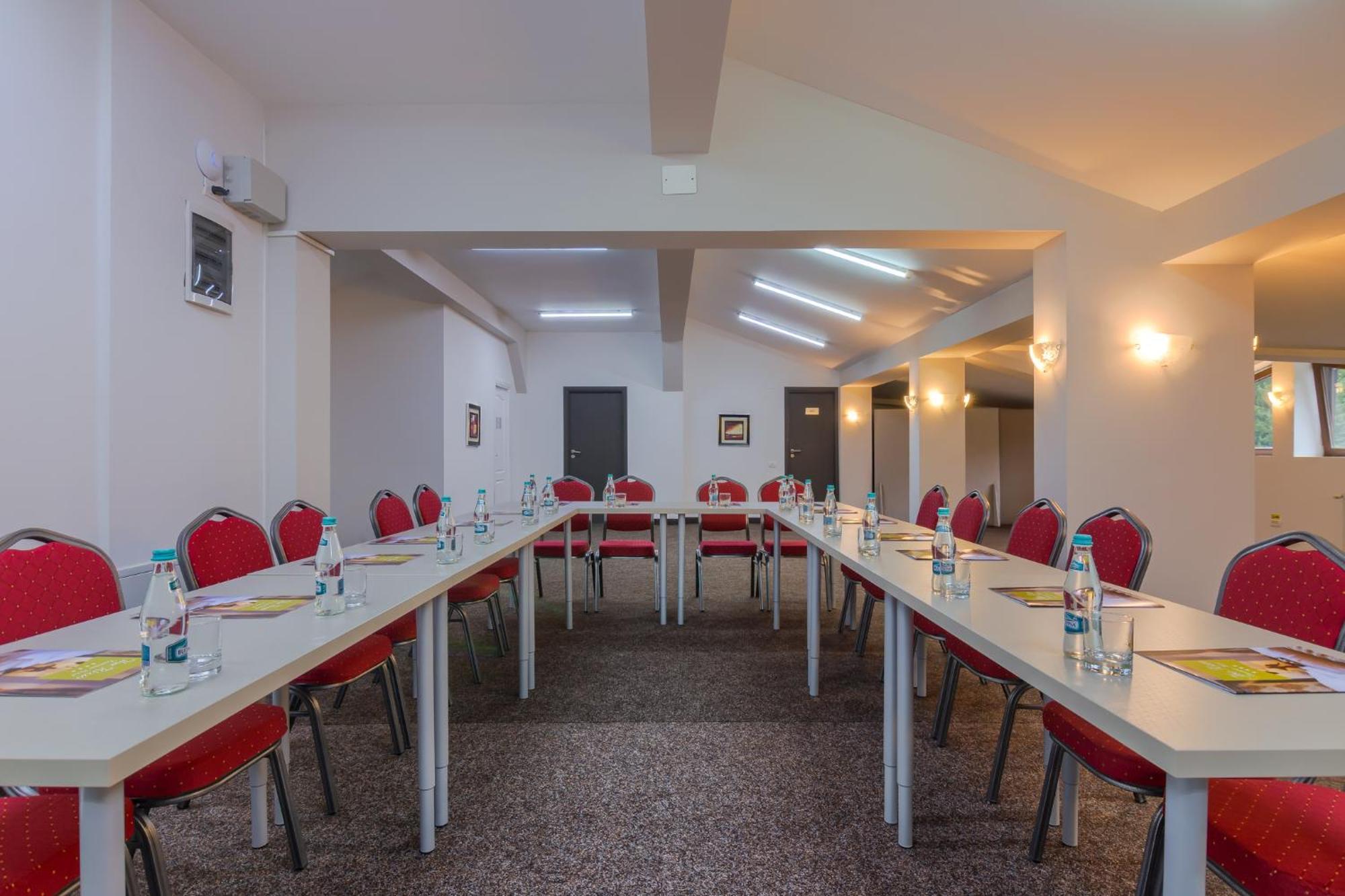 Rizzo Boutique Hotel Poiana Brasov Bagian luar foto