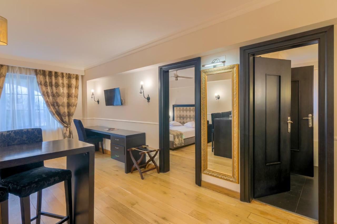 Rizzo Boutique Hotel Poiana Brasov Bagian luar foto