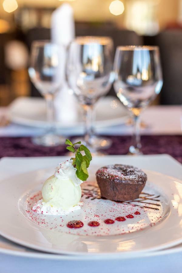 Rizzo Boutique Hotel Poiana Brasov Bagian luar foto