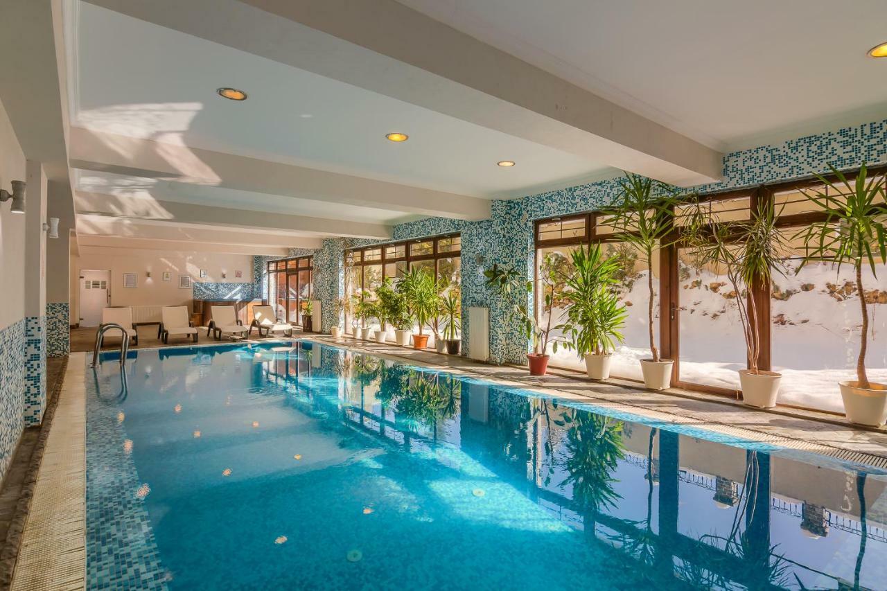 Rizzo Boutique Hotel Poiana Brasov Bagian luar foto